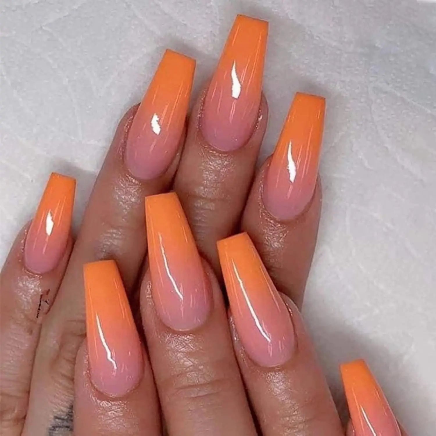 ARTAUG 24pcs Glossy Pink Press On Nails Medium Square Fake Nail Elegantstyle False Nail Full Cover Fake Nail For Stylish Women