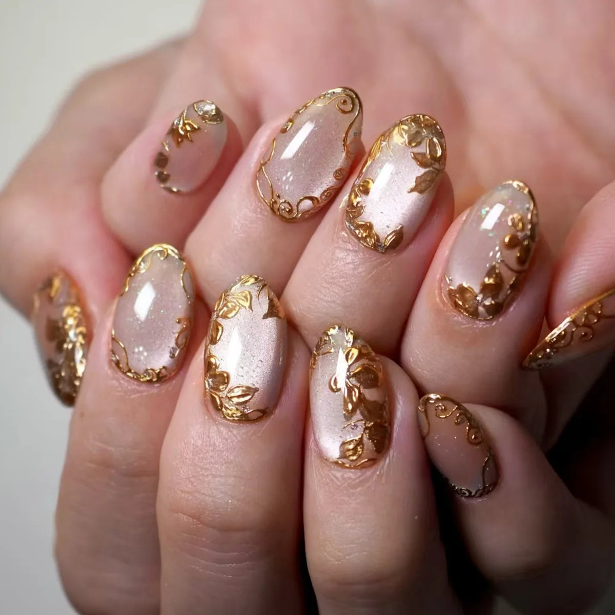 24Pcs Metallic Cat Eye French Sheer Manicure Tip Art Textured 3D Acrylic False Nails Nude Pink Almond Medium Press on Fake Nails