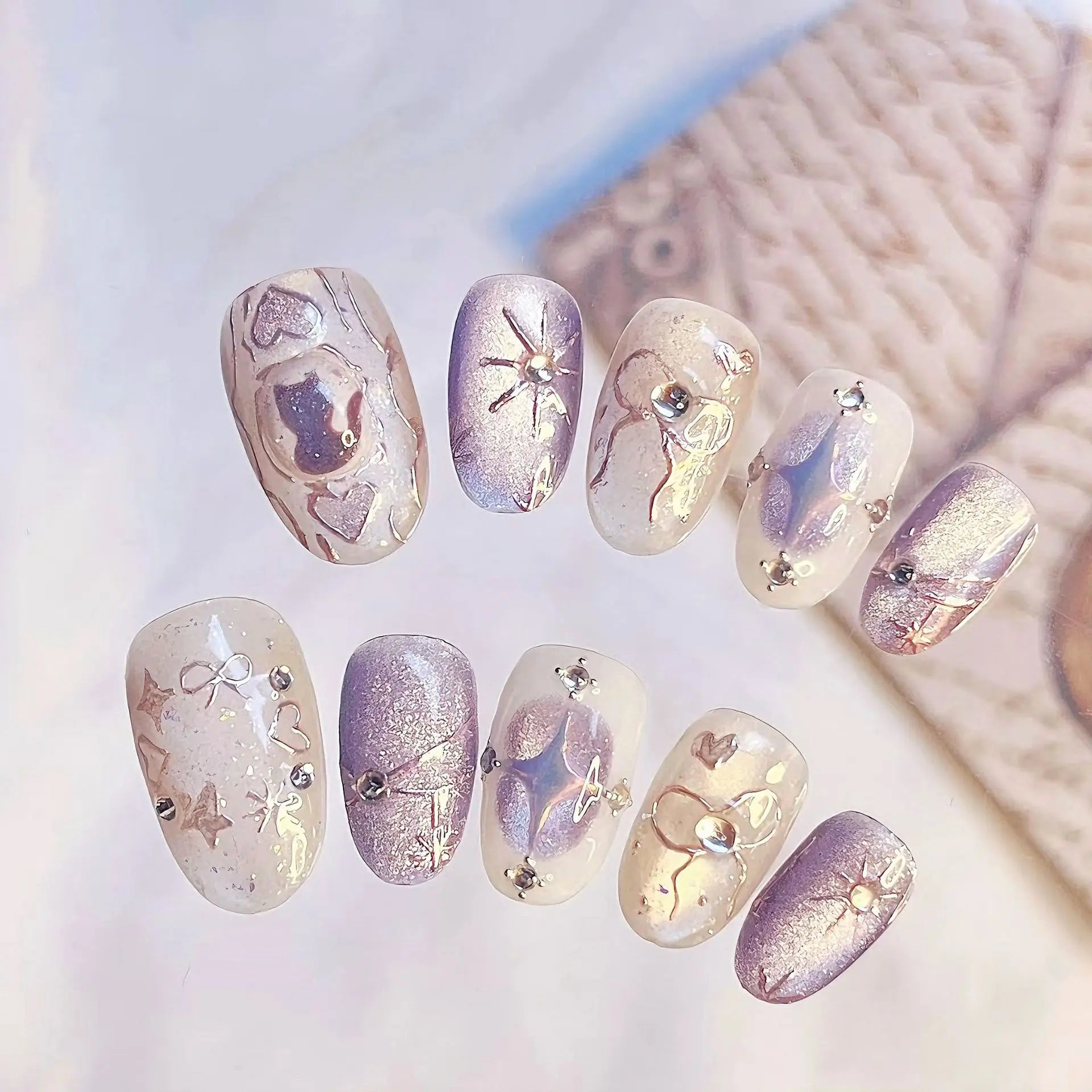 24pcs Cat's Eye Purple False Nail Tip Spring Aurora Starlight Rhinestone Design Fake Nail Reusable Short Oval Press on Nails Art